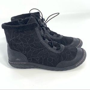 JBU Tandee Emroidered Vegan Leather Black Pink Faux Fur Lined Winter Rain Snow